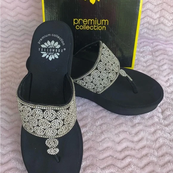 Yellow Box Premium Collection Oudry Silver Beaded Wedge - Picture 3 of 10